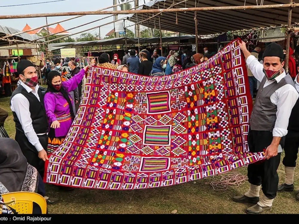 معرفی شغل چادرشب‌بافی